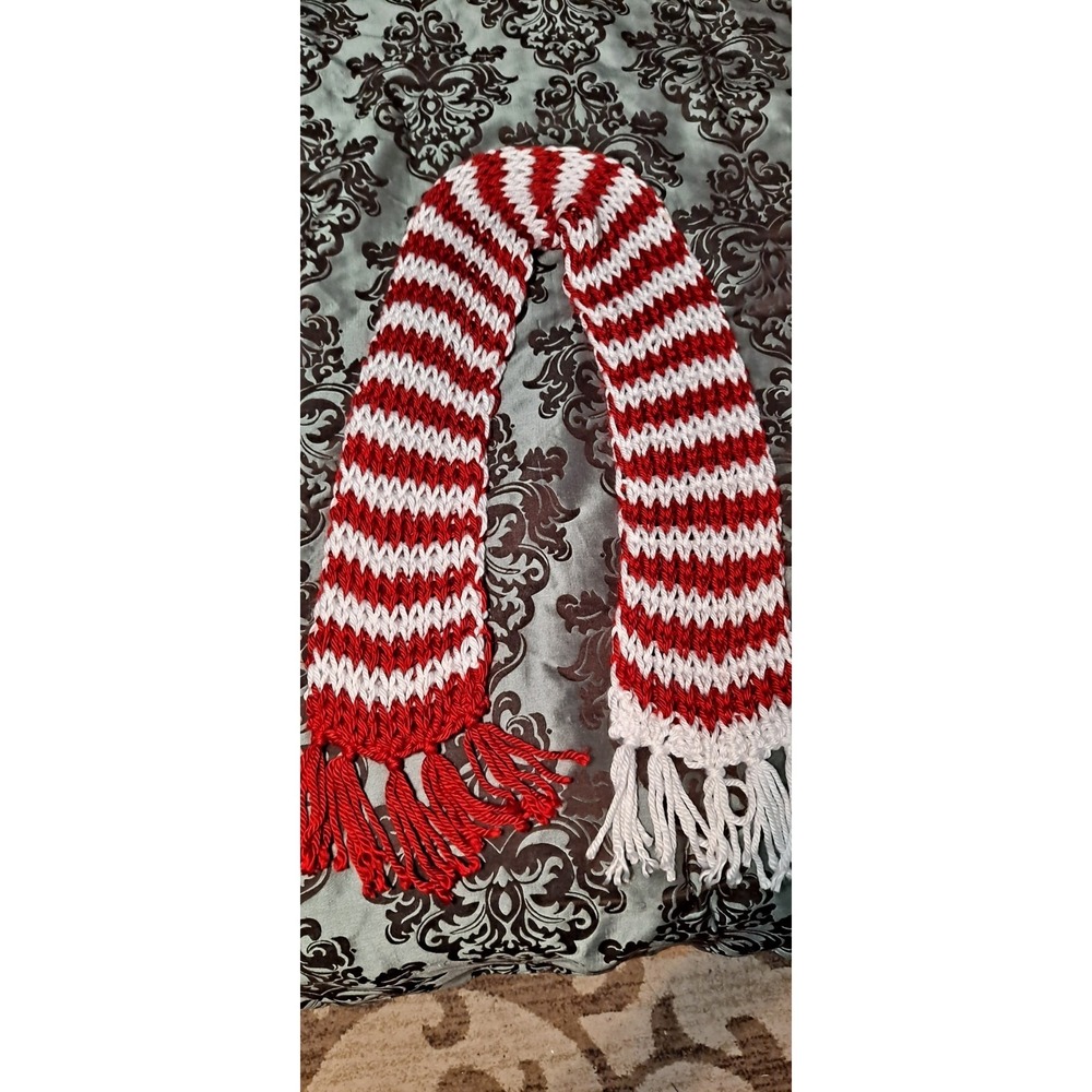 Hand Made‎ Crocheted "Peppermint Stripe" scarf